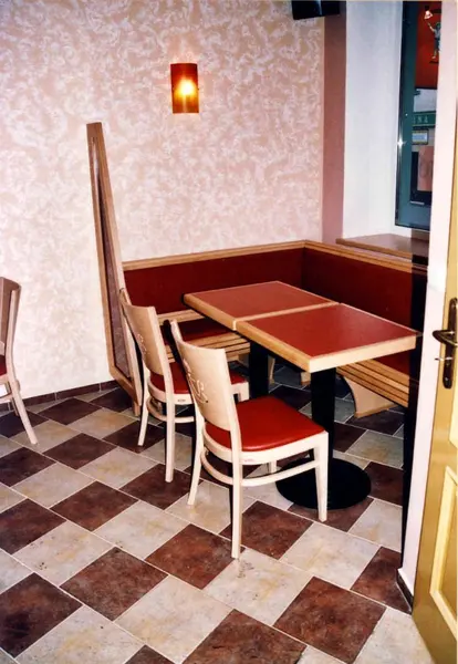 Truhlářské vybavení restaurace